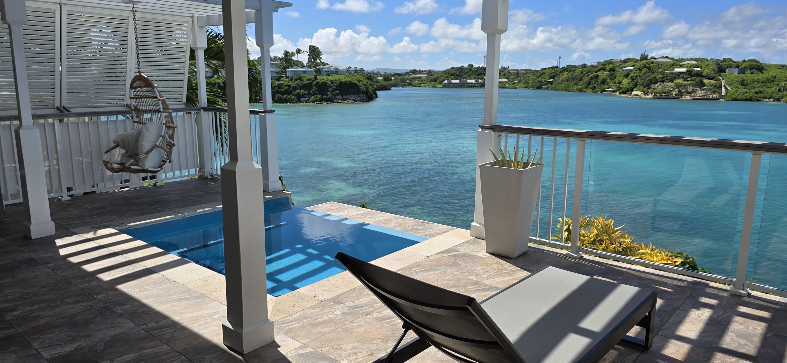 How to Find Honeymoon Deals on a Budget: Save Big on Romance